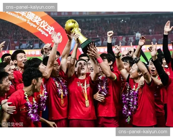 足球经纪人制度改革：国际足联新规对转会市场的影响分析